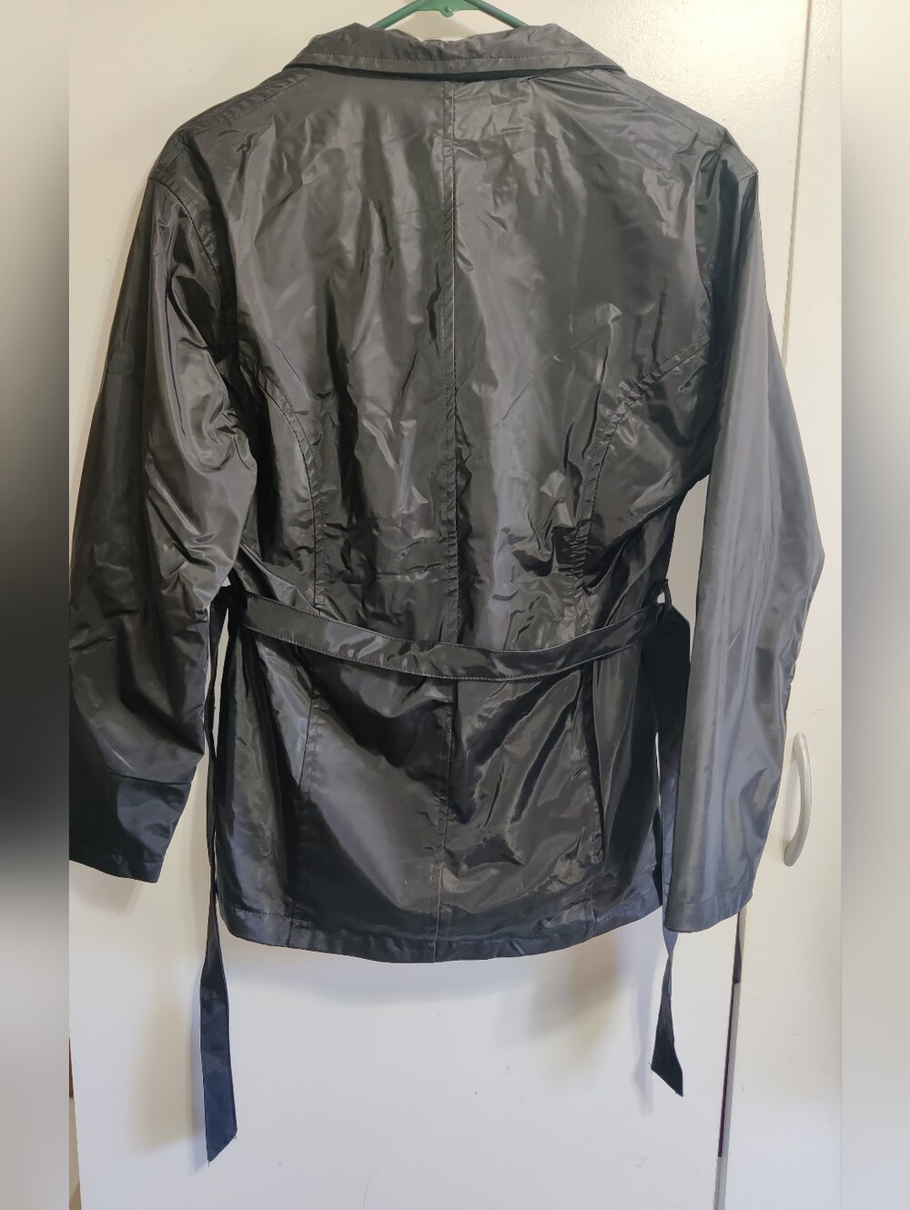 NEW Women's Water-resistant Black Zip-Up Short Coat - Picture 3 of 5
